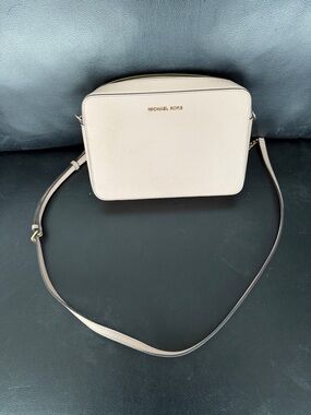 Michael Kors Crossbody Bag
